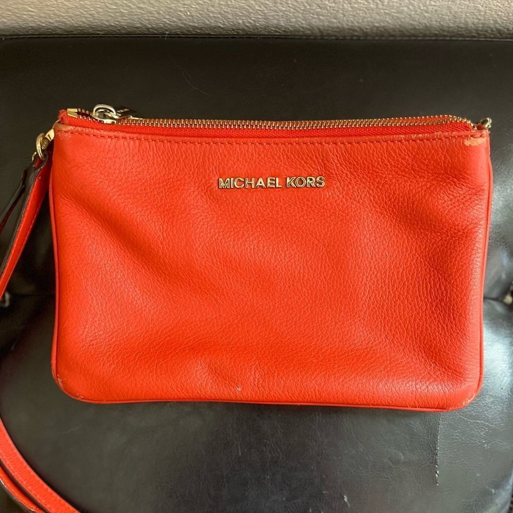 Miches Kors Crossbody Orange Red Zipper Three Compartments Bag Purse Gold​​​ - Picture 2 of 11